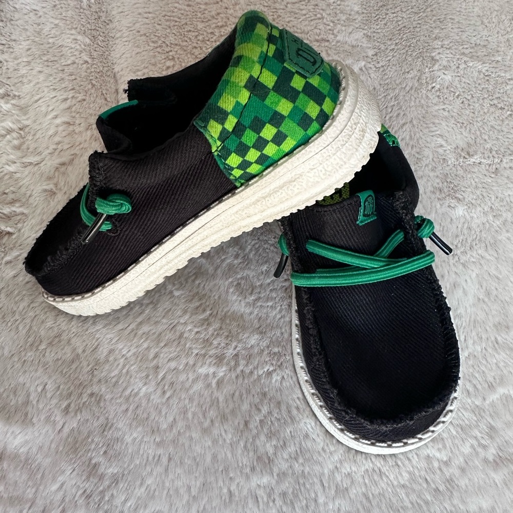 Hey Dude Kids Black and Green Sneakers